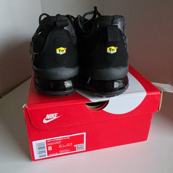 Nike Air Vapormax Plus Triple Black Anthracite 924453 004 Size 8 - Picture 3 of 7